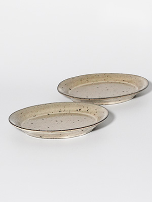 角掛政志さんの長石釉楕円皿